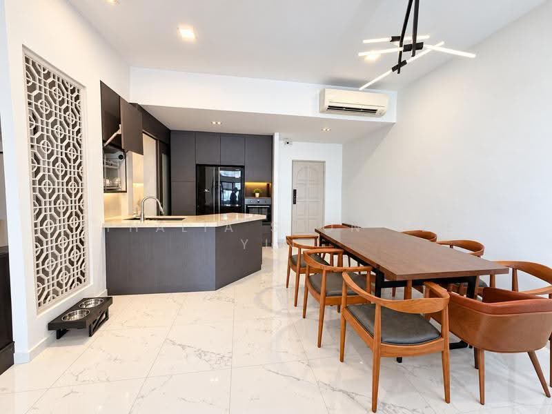 Orchard Court, 27 Oxley Road, Orchard / River Valley, 4 Bedrooms, 1,453 sqft, Apartment For Sale, by Athalia Soon Sze Yin, 500289846 - Dining Room - PropertyGuru.com.sg