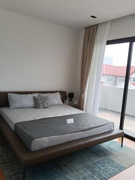 Luxury Siglap Landed, Siglap Road, East Coast / Marine Parade, 5 Bedrooms, 9,280 sqft, Detached House For Sale, by Kevin Yeow 饶国威, 500289848 - Bedroom - PropertyGuru.com.sg