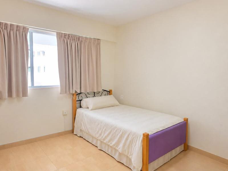 556 Jurong West Street 42, 556 Jurong West Street 42, Boon Lay / Jurong / Tuas, 4 Bedrooms, 1,593 sqft, HDB Flat For Sale, by Nick R. L, 500289852 - Bedroom - PropertyGuru.com.sg