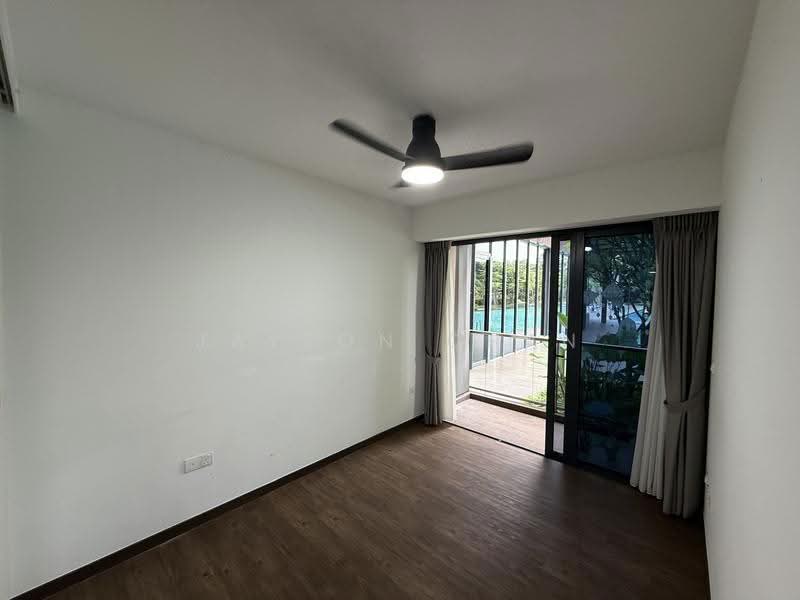 Lake Grande, 8 Jurong Lake Link, Boon Lay / Jurong / Tuas, 2 Bedrooms, 753 sqft, Condominium For Rent, by Jayson Chan, 500289853 - Balcony - PropertyGuru.com.sg