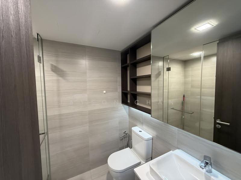 Lake Grande, 8 Jurong Lake Link, Boon Lay / Jurong / Tuas, 2 Bedrooms, 753 sqft, Condominium For Rent, by Jayson Chan, 500289853 - Bathroom - PropertyGuru.com.sg