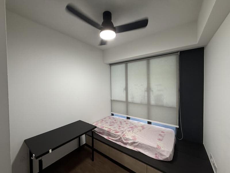 Lake Grande, 8 Jurong Lake Link, Boon Lay / Jurong / Tuas, 2 Bedrooms, 753 sqft, Condominium For Rent, by Jayson Chan, 500289853 - Bedroom - PropertyGuru.com.sg