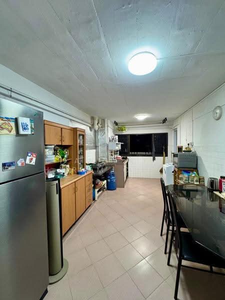 611 Ang Mo Kio Avenue 5, 611 Ang Mo Kio Avenue 5, Ang Mo Kio / Bishan / Thomson, 2 Bedrooms, 721 sqft, HDB Flat For Sale, by Chang Nyet Har Michelle, 500289859 - Kitchen - PropertyGuru.com.sg