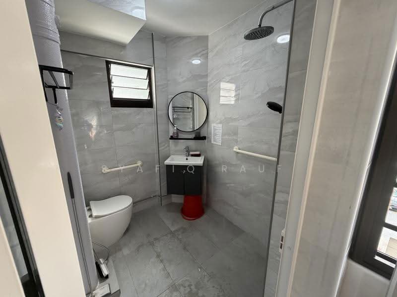 Common Bathroom