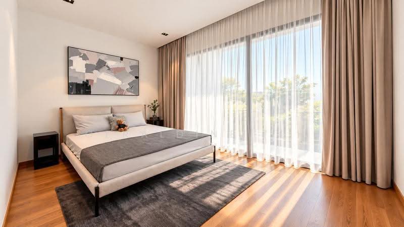 MINS to MRT FREEHOLD BRAND NEW 5 ensuite detached landed @ Siglap, East Coast / Marine Parade, 5 Bedrooms, 9,280 sqft, Detached House For Sale, by Geraldine Teh, 500289867 - Bedroom - PropertyGuru.com.sg