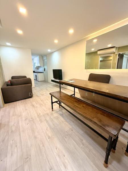 116 Bishan Street 12, 116 Bishan Street 12, Ang Mo Kio / Bishan / Thomson, 2 Bedrooms, 689 sqft, HDB Flat For Sale, by Dawn Kwee, 500289873 - Living Room - PropertyGuru.com.sg