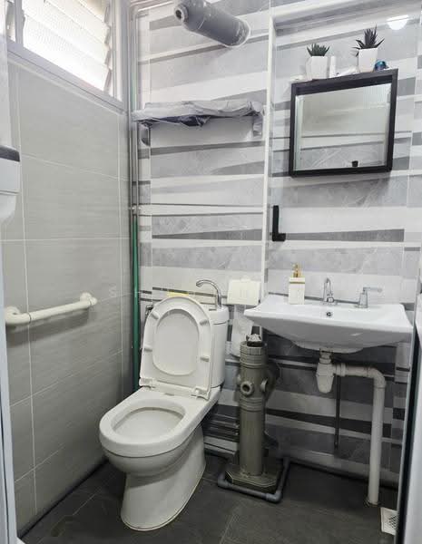 146 Gangsa Road, 146 Gangsa Road, Dairy Farm / Bukit Panjang / Choa Chu Kang, 3 Bedrooms, 1,119 sqft, HDB Flat For Rent, by Shuhandy Tugi, 500289876 - Bathroom - PropertyGuru.com.sg