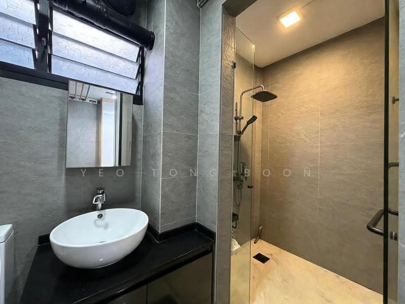 816 Woodlands Street 82, 816 Woodlands Street 82, Admiralty / Woodlands, 3 Bedrooms, 1,905 sqft, HDB Flat For Sale, by Yeo Tong Boon, 500289900 - Bathroom - PropertyGuru.com.sg