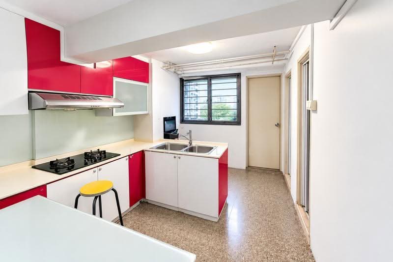 6 Marsiling Drive, 6 Marsiling Drive, Admiralty / Woodlands, 3 Bedrooms, 699 sqft, HDB Flat For Sale, by John Lee, 500289906 - Kitchen - PropertyGuru.com.sg