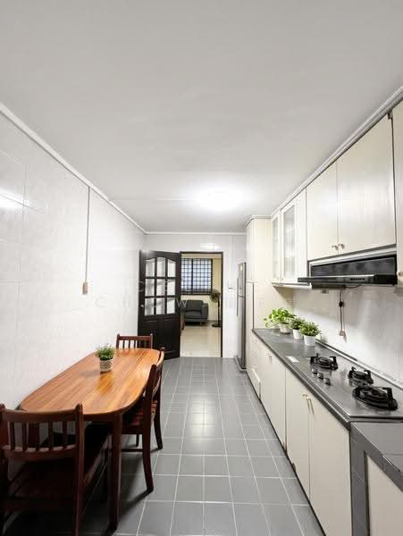 346 Ubi Avenue 1, 346 Ubi Avenue 1, Eunos / Geylang / Paya Lebar, 3 Bedrooms, 904 sqft, HDB Flat For Sale, by Celine Chow 周于琪, 500289947 - Kitchen - PropertyGuru.com.sg