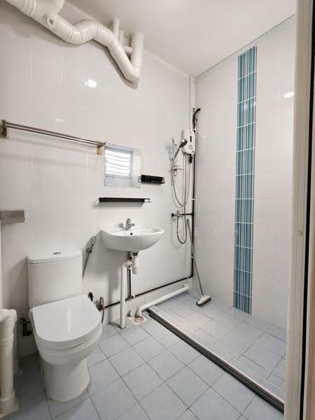 243 Tampines Street 21, 243 Tampines Street 21, Pasir Ris / Tampines, 2 Bedrooms, 796 sqft, HDB Flat For Rent, by Caleb Seah, 500289957 - PropertyGuru.com.sg