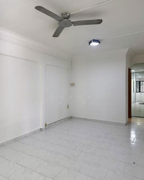 438 Jurong West Avenue 1, 438 Jurong West Avenue 1, Boon Lay / Jurong / Tuas, 2 Bedrooms, 871 sqft, HDB Flat For Sale, by Mohamad Faizal Bin Hanafi, 500289962 - Living Room - PropertyGuru.com.sg