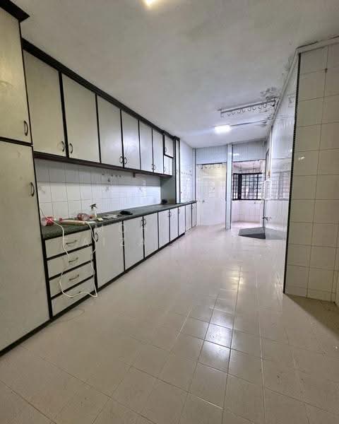 438 Jurong West Avenue 1, 438 Jurong West Avenue 1, Boon Lay / Jurong / Tuas, 2 Bedrooms, 871 sqft, HDB Flat For Sale, by Mohamad Faizal Bin Hanafi, 500289962 - Kitchen - PropertyGuru.com.sg