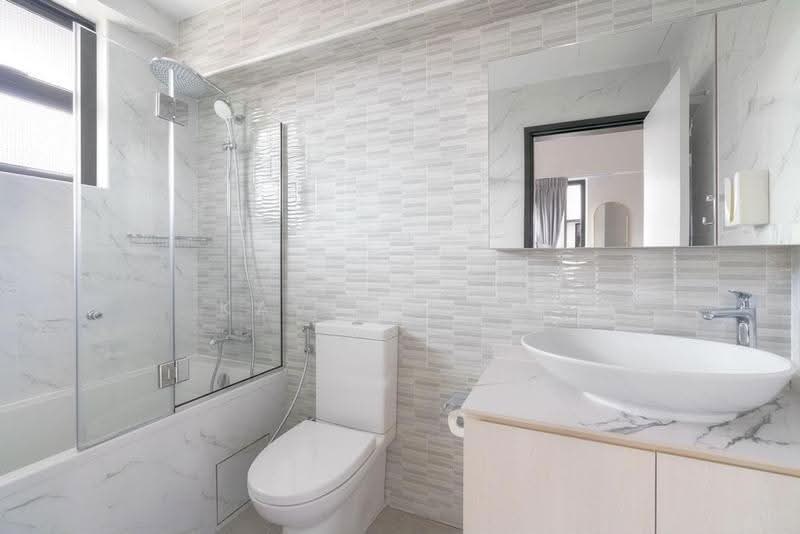 Eng Kong Park, Eng Kong Road, Clementi Park / Upper Bukit Timah, 5 Bedrooms, 3,200 sqft, Terraced House For Sale, by Kavin Kuah, 500289964 - Bathroom - PropertyGuru.com.sg