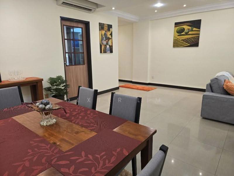 Azalea Park Condo, 4 Flora Road, Changi Airport / Changi Village, 4 Bedrooms, 1,315 sqft, Condominium For Rent, by Dexter Lim, 500289974 - Dining Room - PropertyGuru.com.sg