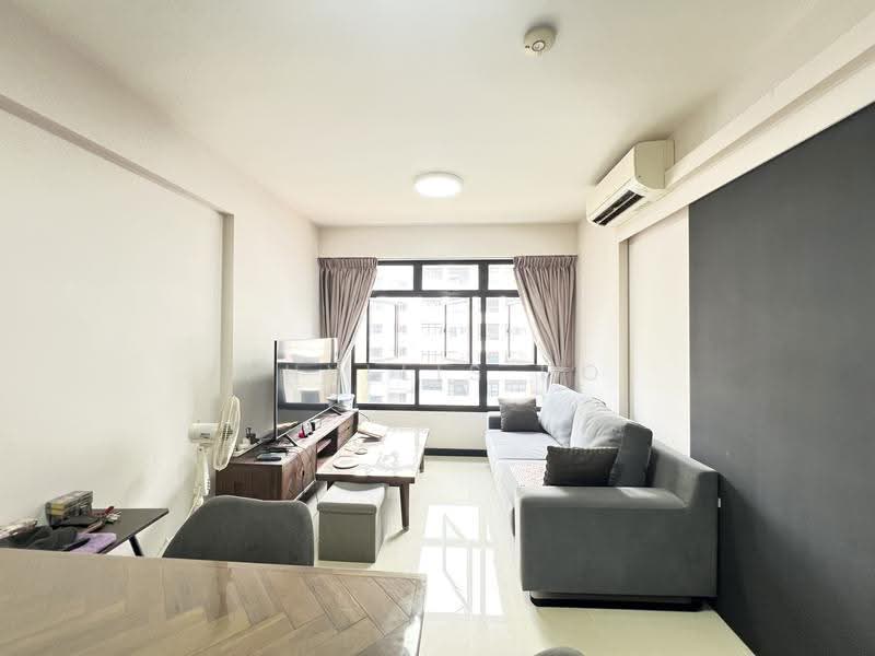 455A Sengkang West Avenue, 455A Sengkang West Avenue, Seletar / Yio Chu Kang, 1 Bedroom, 517 sqft, HDB Flat For Sale, by Phyllis Ho, 500289977 - Living Room - PropertyGuru.com.sg