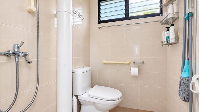 624 Ang Mo Kio Avenue 4, 624 Ang Mo Kio Avenue 4, Ang Mo Kio / Bishan / Thomson, 2 Bedrooms, 732 sqft, HDB Flat For Sale, by Keenan Tan, 500289978 - Common Bathroom - PropertyGuru.com.sg