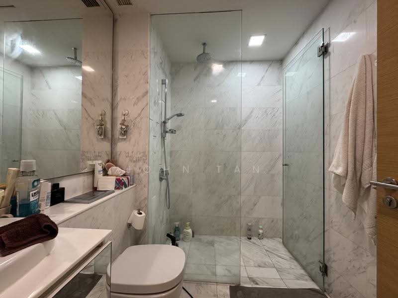 WaterScape @ Cavenagh, 65 Cavenagh Road, Orchard / River Valley, 1 Bedroom, 581 sqft, Condominium For Sale, by John Tan, 500289981 - Bathroom - PropertyGuru.com.sg