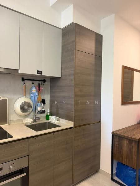 The Florence Residences, 85 Hougang Avenue 2, Hougang / Punggol / Sengkang, 1 Bedroom, 527 sqft, Condominium For Rent, by Joey Tan, 500290010 - Kitchen - PropertyGuru.com.sg