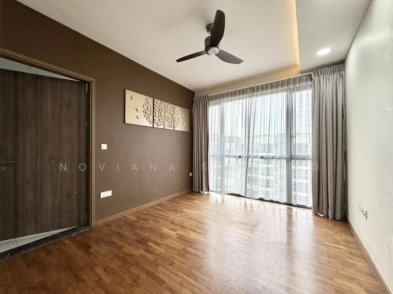 Palm Isles, 34 Flora Drive, Changi Airport / Changi Village, 3 Bedrooms, 990 sqft, Condominium For Sale, by Noviana Santoso, 500290022 - PropertyGuru.com.sg