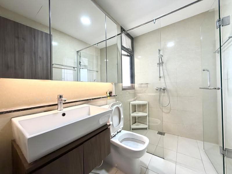 Palm Isles, 34 Flora Drive, Changi Airport / Changi Village, 3 Bedrooms, 990 sqft, Condominium For Sale, by Noviana Santoso, 500290022 - PropertyGuru.com.sg