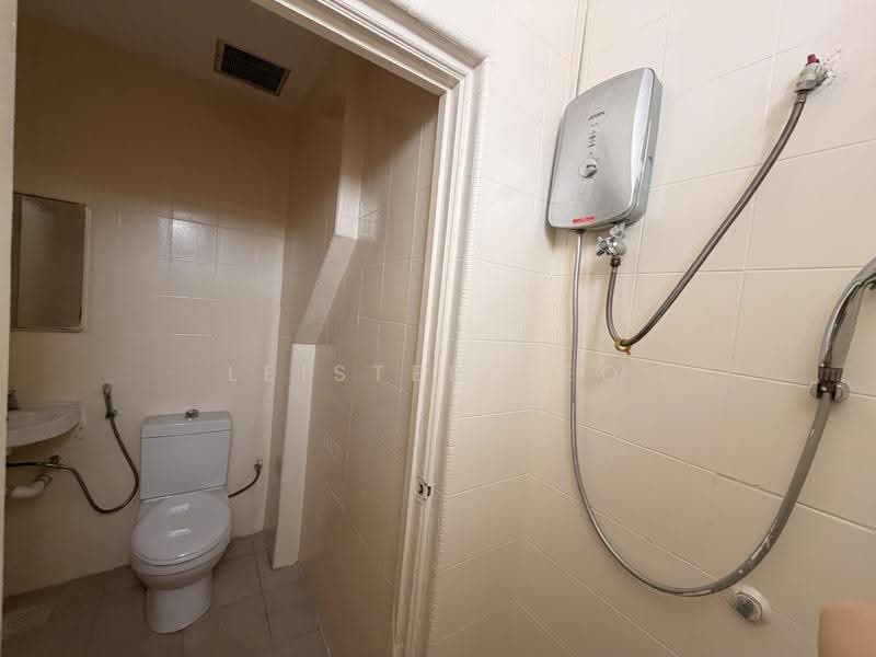 Circular Road, CIRCULAR ROAD, Boat Quay / Raffles Place / Marina, 3,830 sqft, Shop / Shophouse For Rent, by Leister Neo, 500290026 - Bathroom - CommercialGuru.com.sg