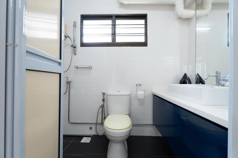 714 Woodlands Drive 70, 714 Woodlands Drive 70, Admiralty / Woodlands, 3 Bedrooms, 1,281 sqft, HDB Flat For Sale, by Brian Koh, 500290029 - Bathroom - PropertyGuru.com.sg