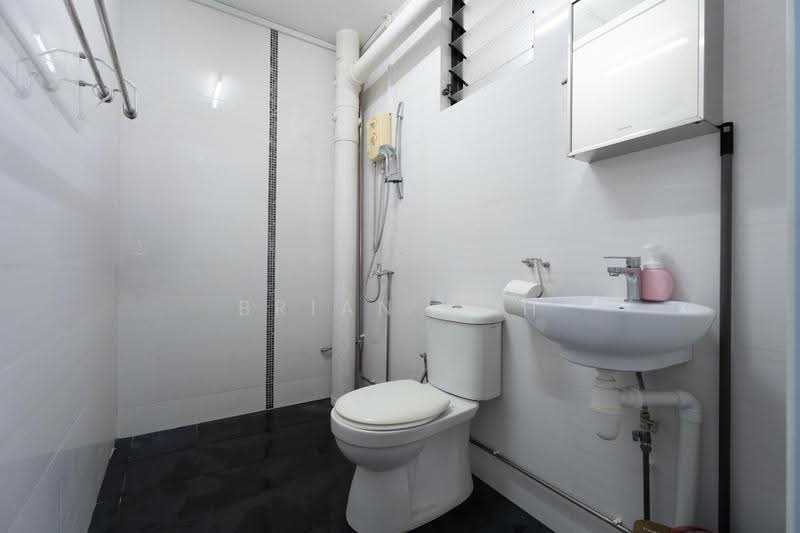 714 Woodlands Drive 70, 714 Woodlands Drive 70, Admiralty / Woodlands, 3 Bedrooms, 1,281 sqft, HDB Flat For Sale, by Brian Koh, 500290029 - Bathroom - PropertyGuru.com.sg
