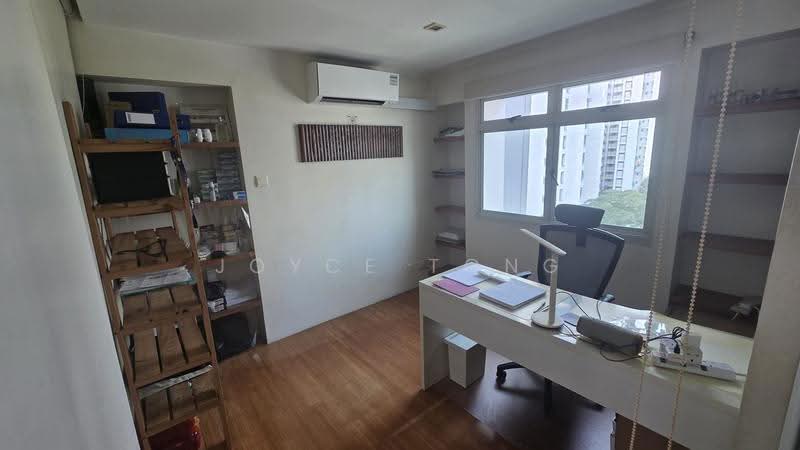 176B Edgefield Plains, 176B Edgefield Plains, Hougang / Punggol / Sengkang, 3 Bedrooms, 1,194 sqft, HDB Flat For Rent, by Joyce Tong, 500290037 - Study Room/Common Bedroom 2 - PropertyGuru.com.sg