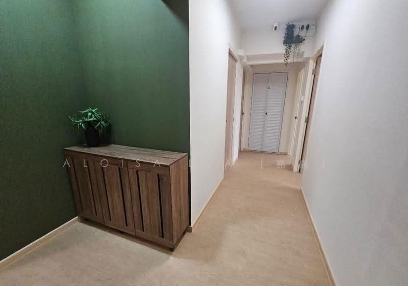 569 Choa Chu Kang Street 52, 569 Choa Chu Kang Street 52, Dairy Farm / Bukit Panjang / Choa Chu Kang, Room Rental, 120 sqft, HDB Flat For Rent, by Aloisa Lua (嘉嘉), 500290043 - Corridor - PropertyGuru.com.sg