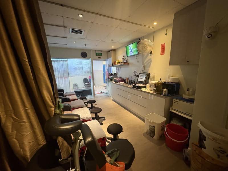 People's Park Centre, Upper Cross Street, Boat Quay / Raffles Place / Marina, 337 sqft, Mall Shop For Sale, by Dylan Poh, 500290047 - Interior - CommercialGuru.com.sg