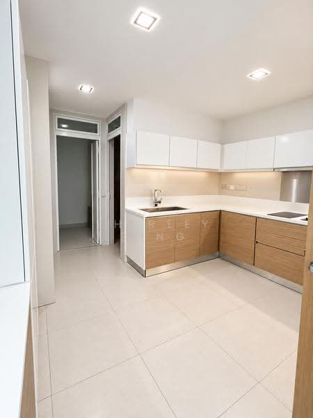 Marina Bay Residences, 18 Marina Boulevard, Boat Quay / Raffles Place / Marina, 4 Bedrooms, 3,961 sqft, Condominium For Rent, by Shirley Seng, 500290048 - Kitchen - PropertyGuru.com.sg