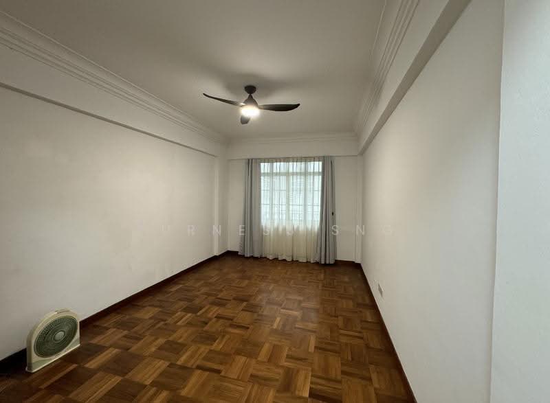 Pinetree Condo, 28 Balmoral park, Tanglin / Holland / Bukit Timah, 3 Bedrooms, 1,206 sqft, Condominium For Rent, by Furness Sng, 500290050 - Interior - PropertyGuru.com.sg