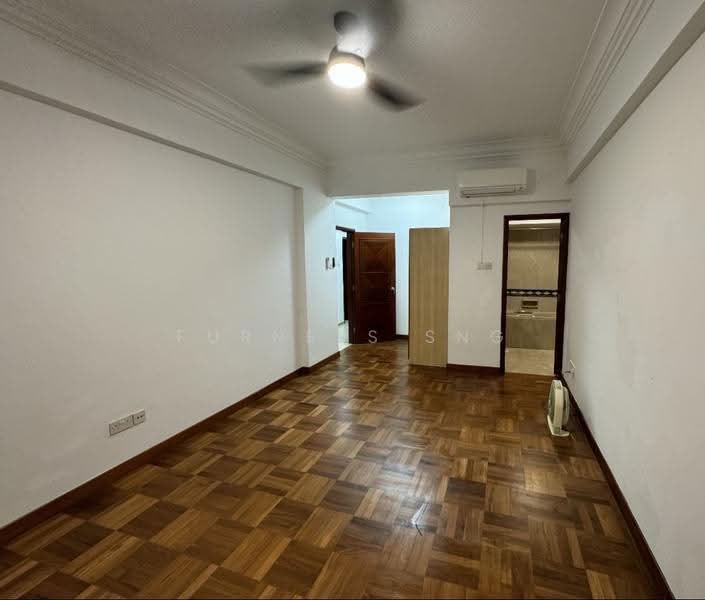 Pinetree Condo, 28 Balmoral park, Tanglin / Holland / Bukit Timah, 3 Bedrooms, 1,206 sqft, Condominium For Rent, by Furness Sng, 500290050 - Living Room - PropertyGuru.com.sg