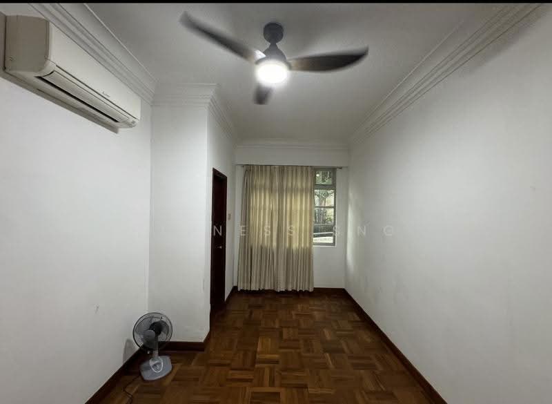 Pinetree Condo, 28 Balmoral park, Tanglin / Holland / Bukit Timah, 3 Bedrooms, 1,206 sqft, Condominium For Rent, by Furness Sng, 500290050 - Interior - PropertyGuru.com.sg