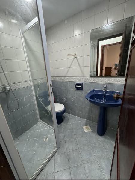 Pinetree Condo, 28 Balmoral park, Tanglin / Holland / Bukit Timah, 3 Bedrooms, 1,206 sqft, Condominium For Rent, by Furness Sng, 500290050 - Bathroom - PropertyGuru.com.sg