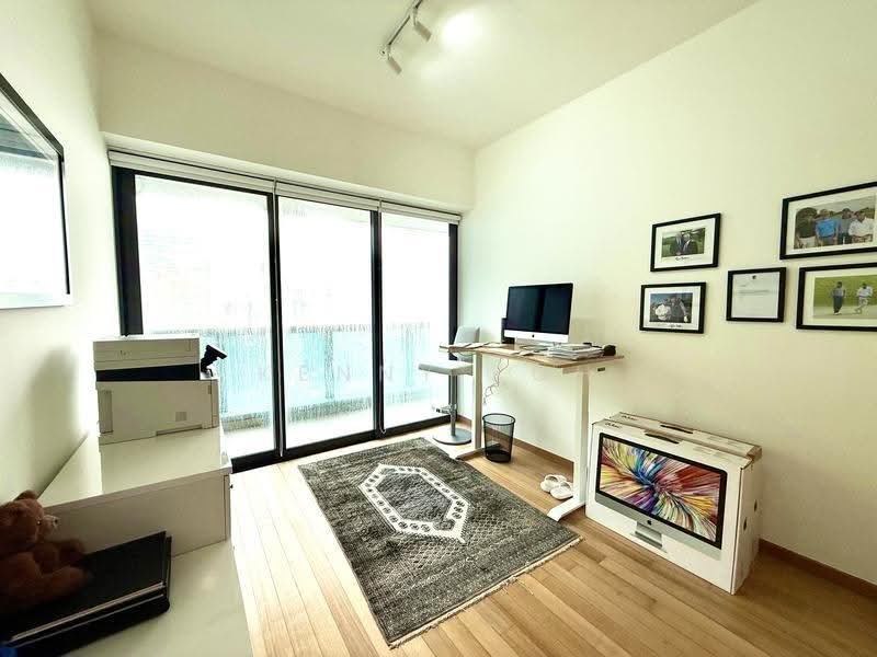 Marina Bay Residences, 18 Marina Boulevard, Boat Quay / Raffles Place / Marina, 4 Bedrooms, 2,368 sqft, Condominium For Rent, by Kenny Koh, 500290052 - Study - PropertyGuru.com.sg