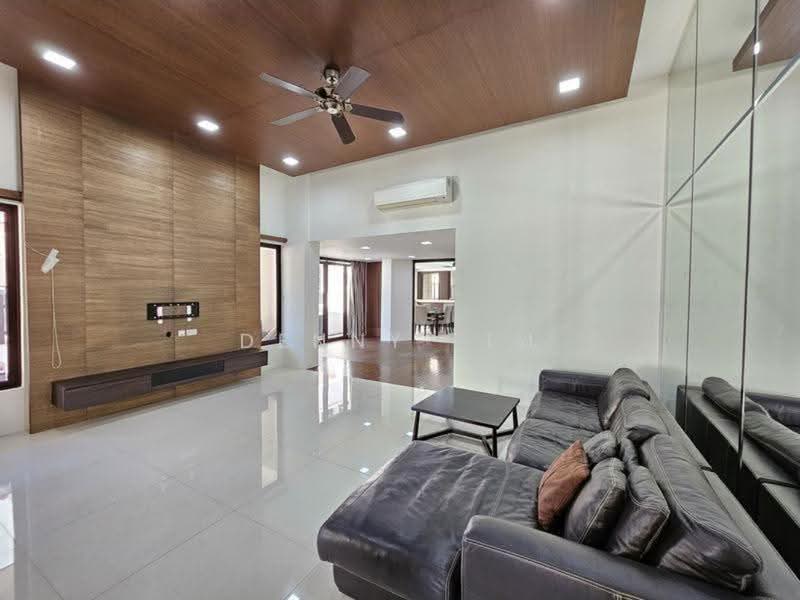 D15 CORNER TERRACE. 6 BEDROOMS (9693.8899 发发久久), East Coast / Marine Parade, 6 Bedrooms, 4,500 sqft, Corner Terrace For Rent, by Denny Lim, 500290057 - Living Room - PropertyGuru.com.sg