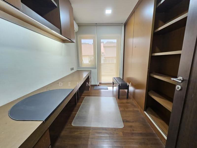 D15 CORNER TERRACE. 6 BEDROOMS (9693.8899 发发久久), East Coast / Marine Parade, 6 Bedrooms, 4,500 sqft, Corner Terrace For Rent, by Denny Lim, 500290057 - Study - PropertyGuru.com.sg