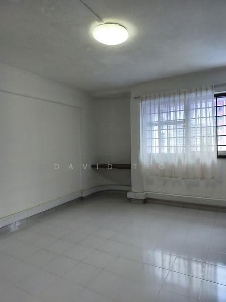 643 Hougang Avenue 8, 643 Hougang Avenue 8, Hougang / Punggol / Sengkang, 3 Bedrooms, 1,293 sqft, HDB Flat For Sale, by David Teo, 500290060 - Squarish Bedroom 1 - PropertyGuru.com.sg