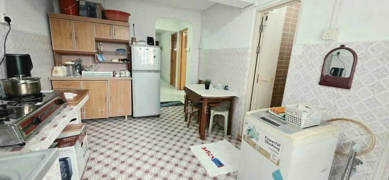 4 Tanjong Pagar Plaza, 4 Tanjong Pagar Plaza, Chinatown / Tanjong Pagar, 2 Bedrooms, 635 sqft, HDB Flat For Rent, by Charlene Puah, 500290065 - Kitchen - PropertyGuru.com.sg