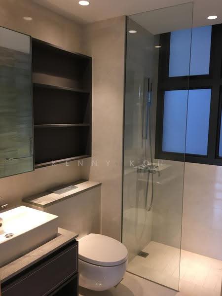 Goodwood Grand, 16 Balmoral Road, Tanglin / Holland / Bukit Timah, 3 Bedrooms, 1,044 sqft, Apartment For Sale, by Kenny Koh, 500290066 - Bathroom - PropertyGuru.com.sg