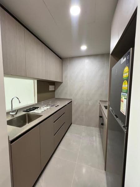Penrose, 20 Sims Drive, Eunos / Geylang / Paya Lebar, 2 Bedrooms, 646 sqft, Condominium For Sale, by Jeffrey Koh, 500290075 - Kitchen - PropertyGuru.com.sg