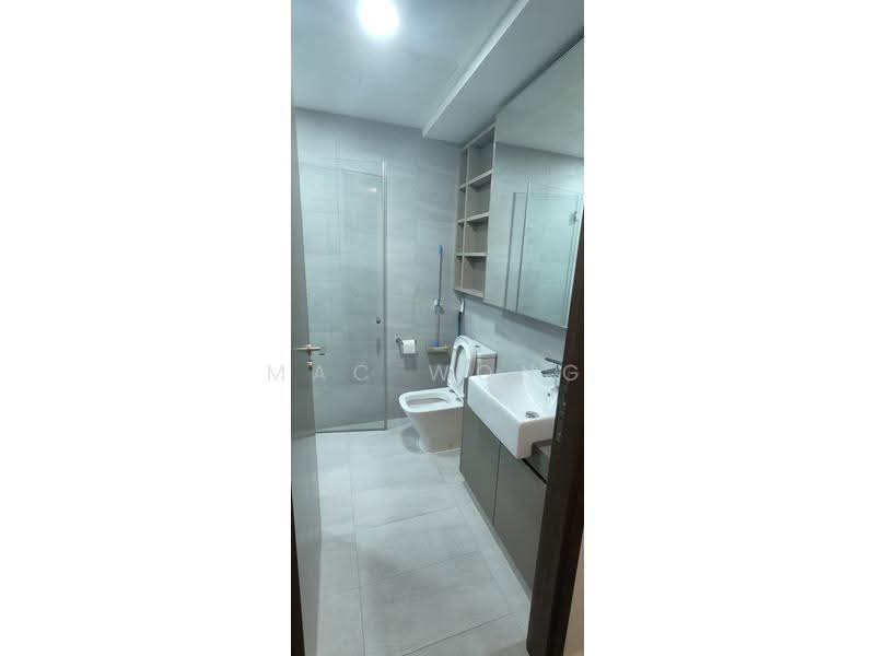 Grandeur Park Residences, 1 Bedok South Avenue 3, Bedok / Upper East Coast, 2 Bedrooms, 667 sqft, Condominium For Rent, by Mac Wong, 500290090 - Bathroom - PropertyGuru.com.sg