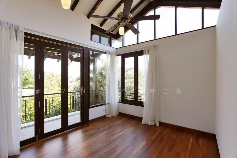 Full Sea View Ocean Drive Corner Bungalow Balinese style, Ocean Drive, Harbourfront / Telok Blangah, 5 Bedrooms, 7,000 sqft, Detached House For Rent, by Edwin Yip (叶卫亮), 500290093 - Balcony - PropertyGuru.com.sg