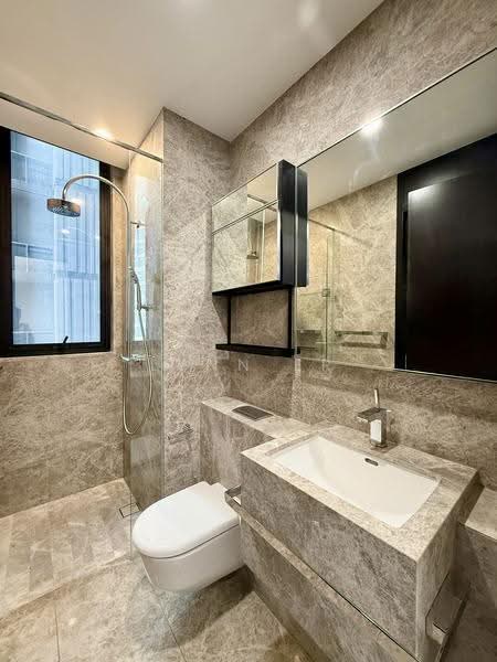 Martin Modern, 8 Martin Place, Orchard / River Valley, 4 Bedrooms, 1,733 sqft, Apartment For Sale, by Lynn Er, 500290095 - Bathroom - PropertyGuru.com.sg