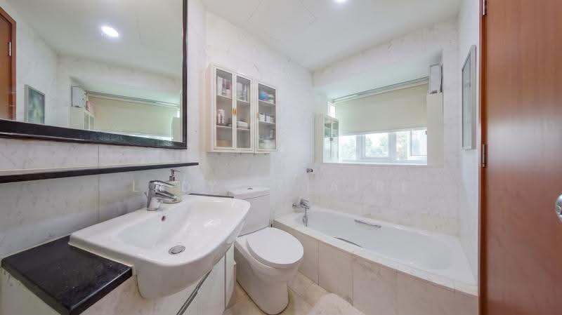 Cote D'Azur, 68 Marine Parade Road, East Coast / Marine Parade, 3 Bedrooms, 1,313 sqft, Condominium For Sale, by Ladyy Claire, 500290102 - Bathroom - PropertyGuru.com.sg