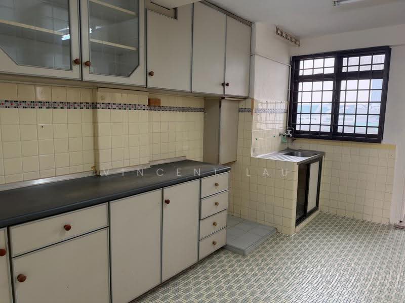 23 Sin Ming Road, 23 Sin Ming Road, Ang Mo Kio / Bishan / Thomson, 2 Bedrooms, 700 sqft, HDB Flat For Sale, by Vincent Lau, 500290111 - Kitchen - PropertyGuru.com.sg