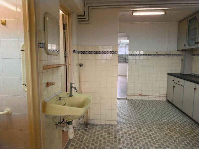 23 Sin Ming Road, 23 Sin Ming Road, Ang Mo Kio / Bishan / Thomson, 2 Bedrooms, 700 sqft, HDB Flat For Sale, by Vincent Lau, 500290111 - Kitchen - PropertyGuru.com.sg