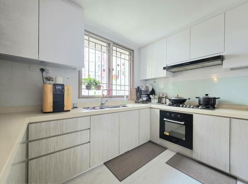 The Rivervale, 1 Rivervale Link, Hougang / Punggol / Sengkang, 3 Bedrooms, 1,302 sqft, Condominium For Sale, by Hazel Teo, 500290124 - Kitchen - PropertyGuru.com.sg